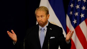Embajador Ronald Johnson pide a