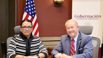 Ronald Johnson y Rosa Icela